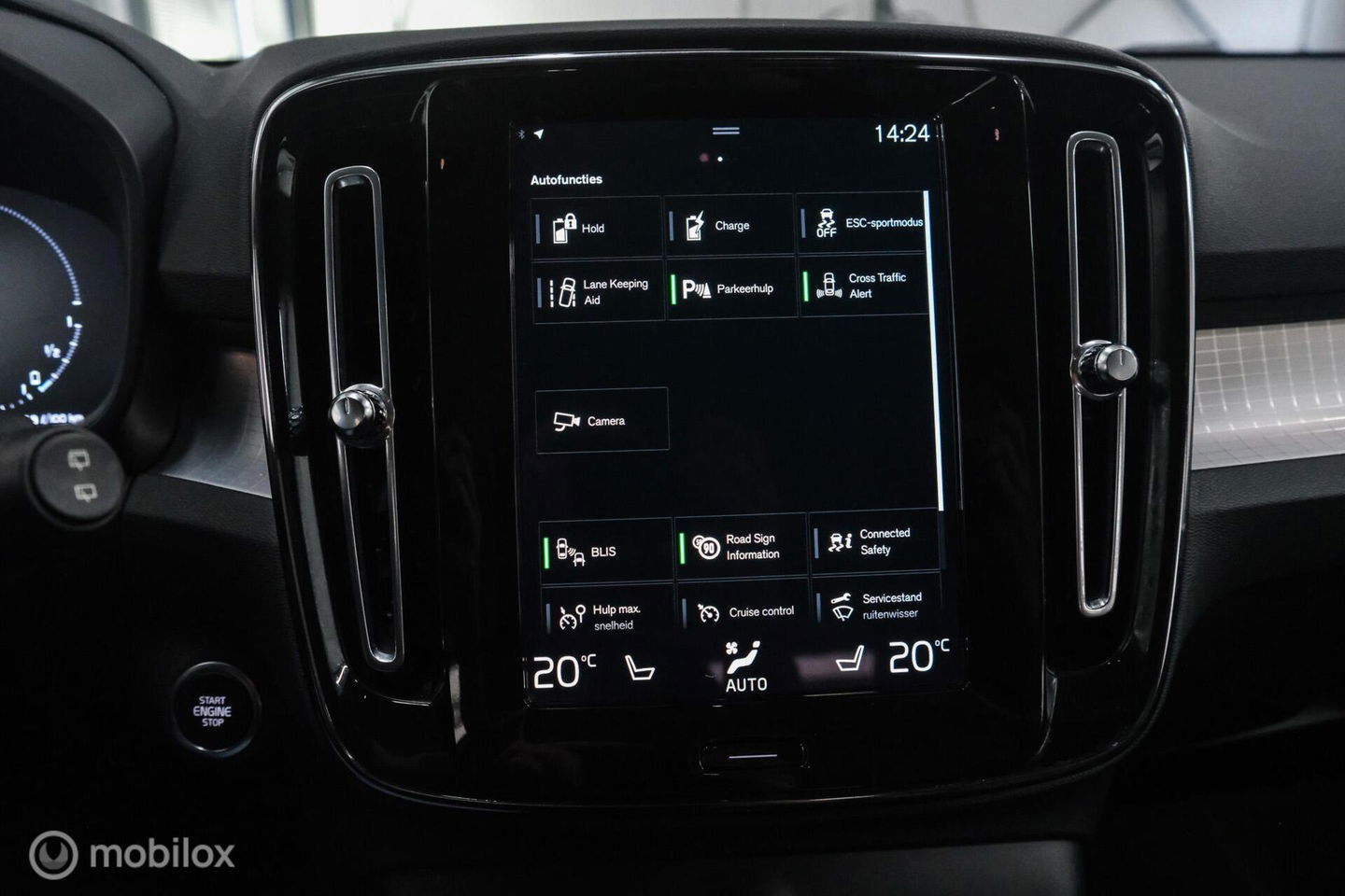 Volvo XC40 1.5 T4 Recharge Inscription Expression | Trekhaak | Camera | Stoel + stuurwielverwarming | btw auto | 1e eigenaar | rijklaarprij