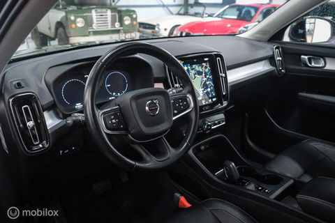 Volvo XC40 1.5 T4 Recharge Inscription Expression | Trekhaak | Camera | Stoel + stuurwielverwarming | btw auto | 1e eigenaar | rijklaarprij