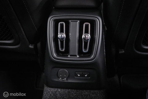 Volvo XC40 1.5 T4 Recharge Inscription Expression | Trekhaak | Camera | Stoel + stuurwielverwarming | btw auto | 1e eigenaar | rijklaarprij