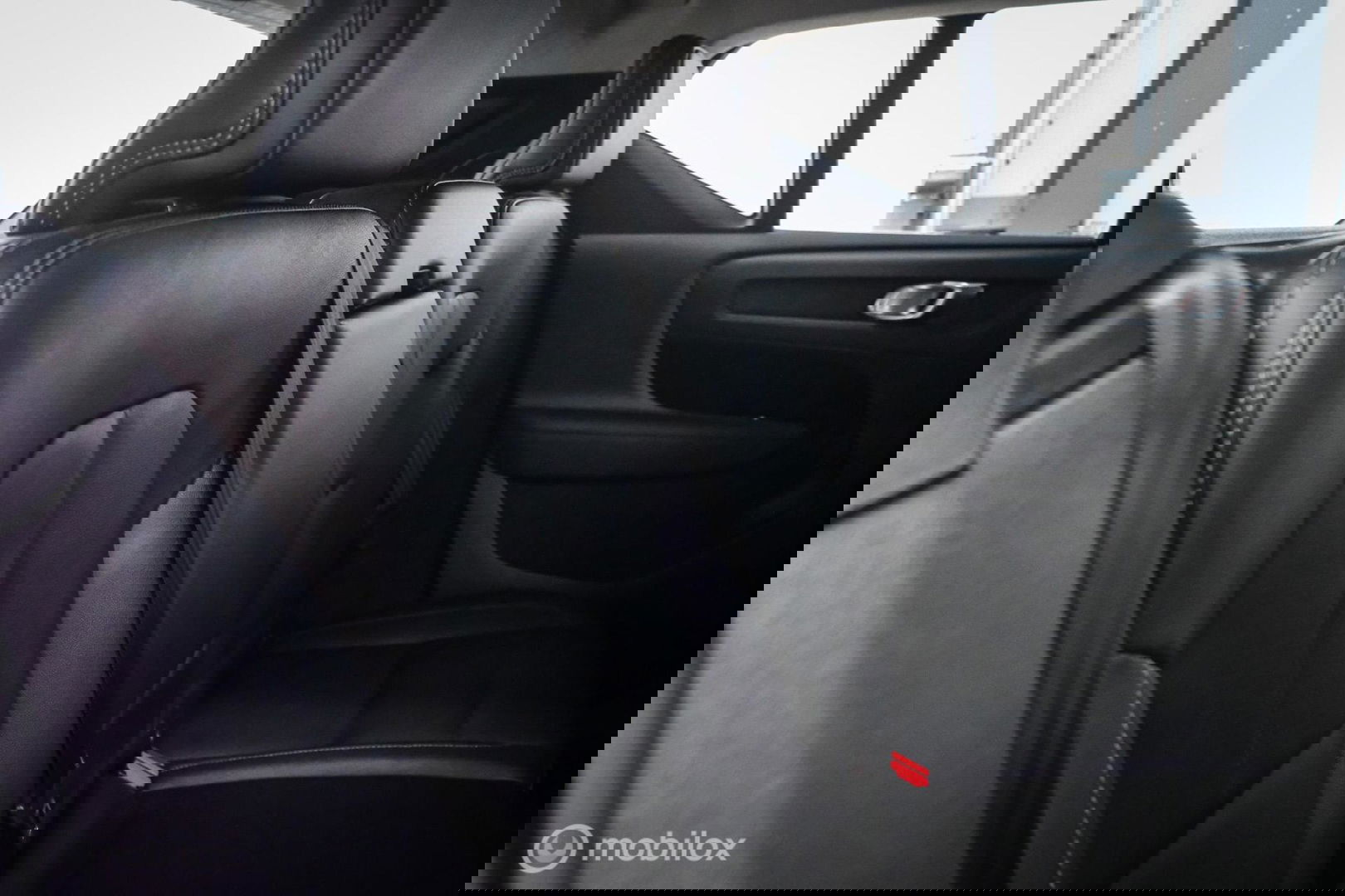 Volvo XC40 1.5 T4 Recharge Inscription Expression | Trekhaak | Camera | Stoel + stuurwielverwarming | btw auto | 1e eigenaar | rijklaarprij