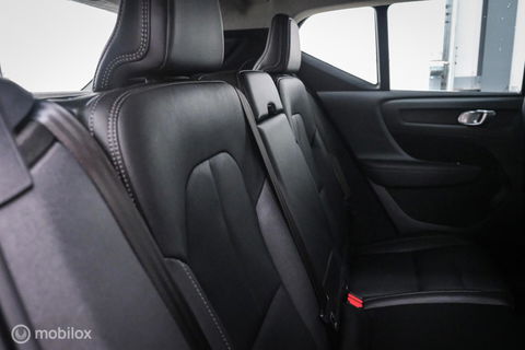 Volvo XC40 1.5 T4 Recharge Inscription Expression | Trekhaak | Camera | Stoel + stuurwielverwarming | btw auto | 1e eigenaar | rijklaarprij