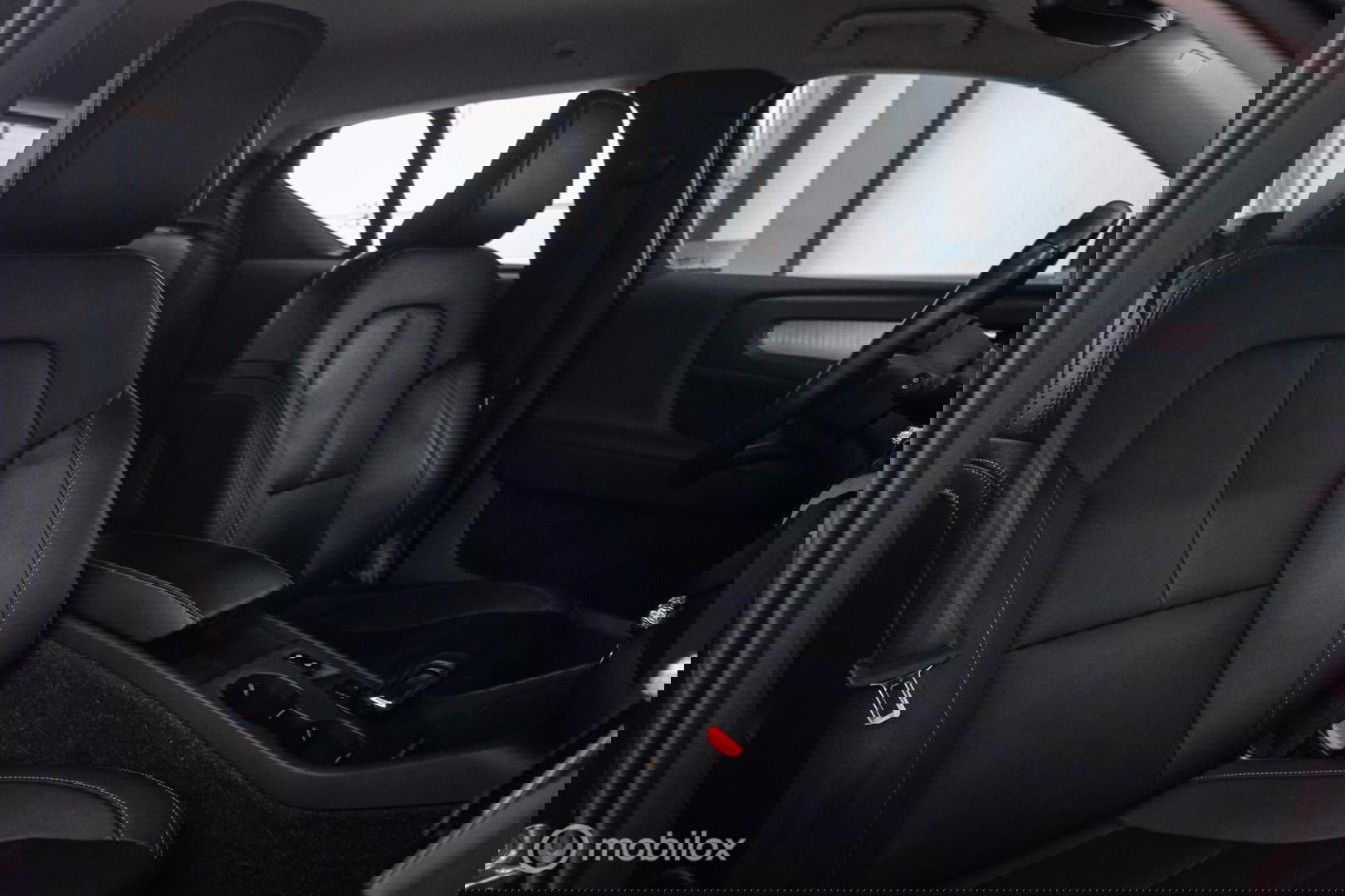 Volvo XC40 1.5 T4 Recharge Inscription Expression | Trekhaak | Camera | Stoel + stuurwielverwarming | btw auto | 1e eigenaar | rijklaarprij