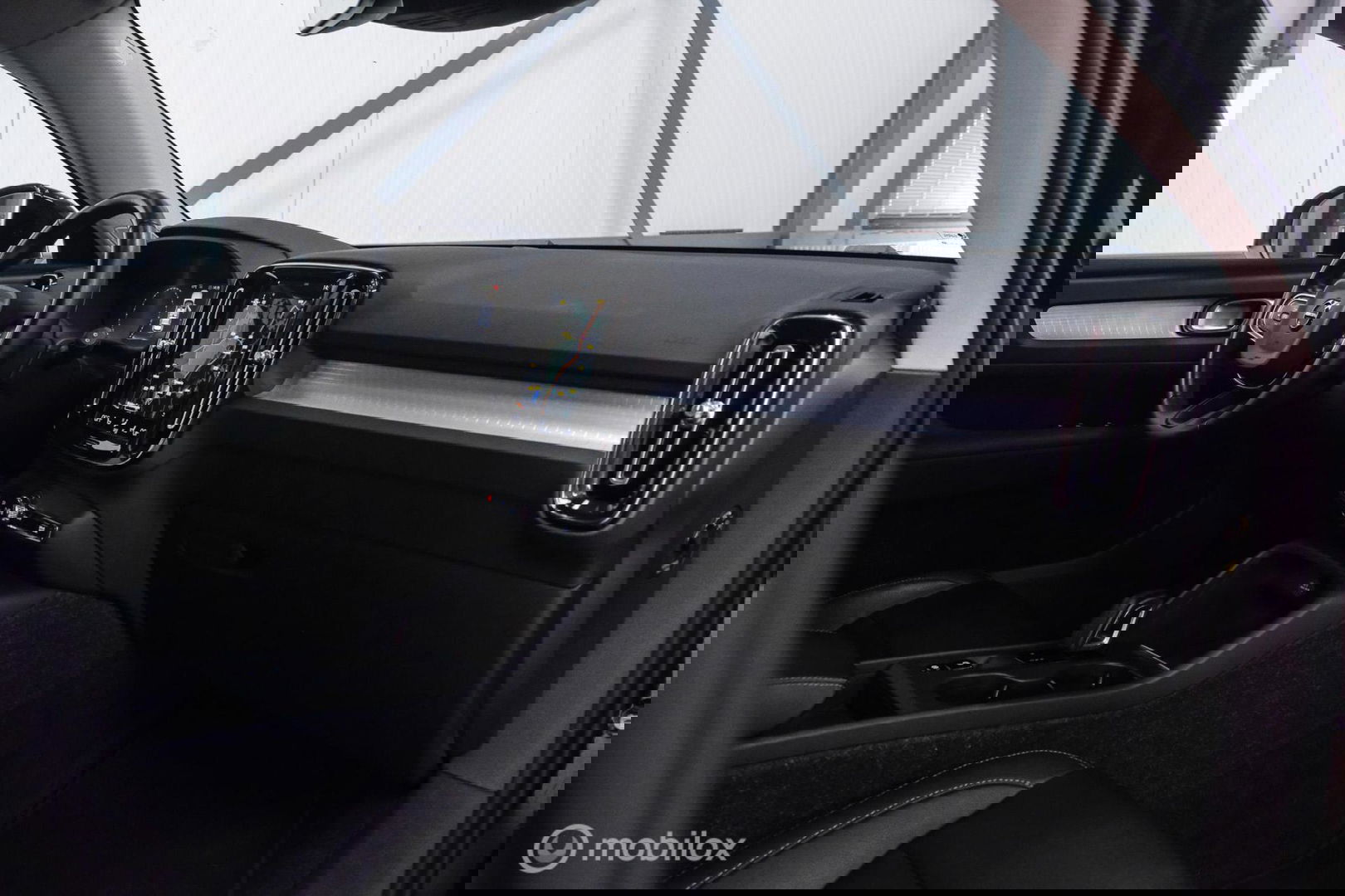 Volvo XC40 1.5 T4 Recharge Inscription Expression | Trekhaak | Camera | Stoel + stuurwielverwarming | btw auto | 1e eigenaar | rijklaarprij