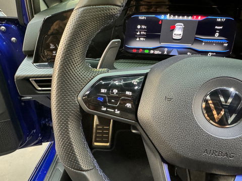 Volkswagen Golf 2.0 TSI R 4M Performance Pano|H/K|Akrapovic