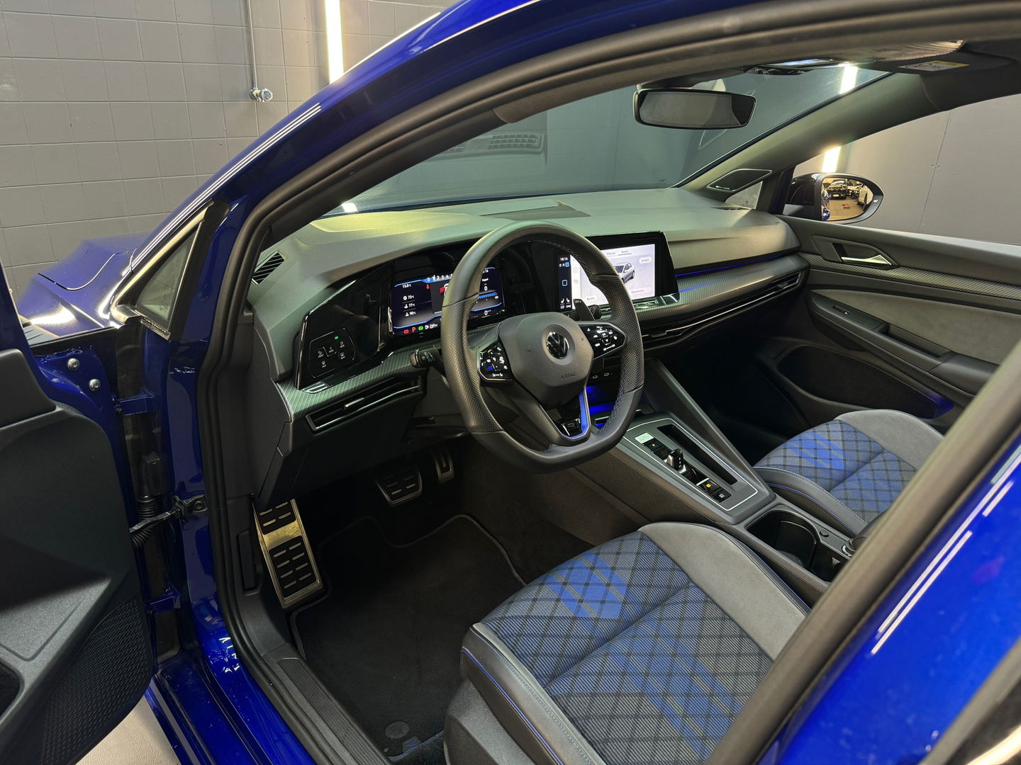 Volkswagen Golf 2.0 TSI R 4M Performance Pano|H/K|Akrapovic