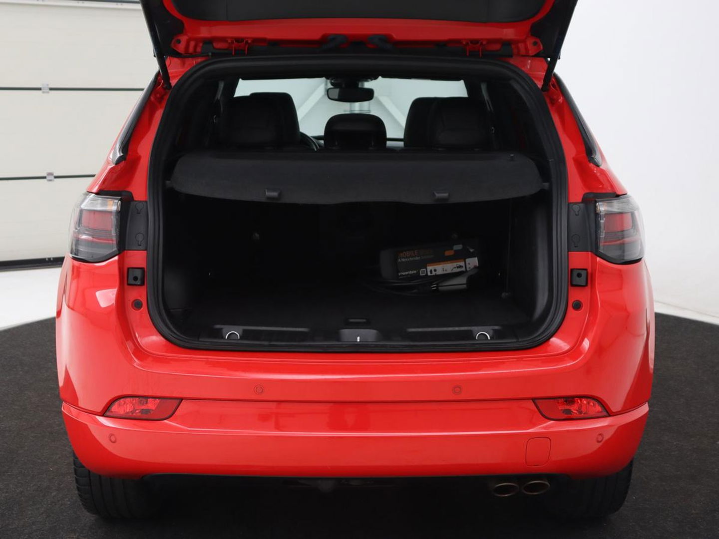 Jeep Compass 4xe 240 Plug-in Hybrid Electric S | Panoramadak | Trekhaak | 360 Camera | Leder | Stoelverwarming | Alpine Sound | Carplay | Stuurverwarming | Adaptive cruise | Navigatie | PHEV