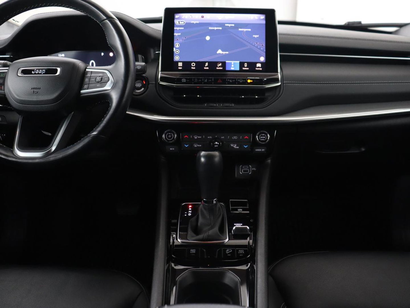 Jeep Compass 4xe 240 Plug-in Hybrid Electric S | Panoramadak | Trekhaak | 360 Camera | Leder | Stoelverwarming | Alpine Sound | Carplay | Stuurverwarming | Adaptive cruise | Navigatie | PHEV