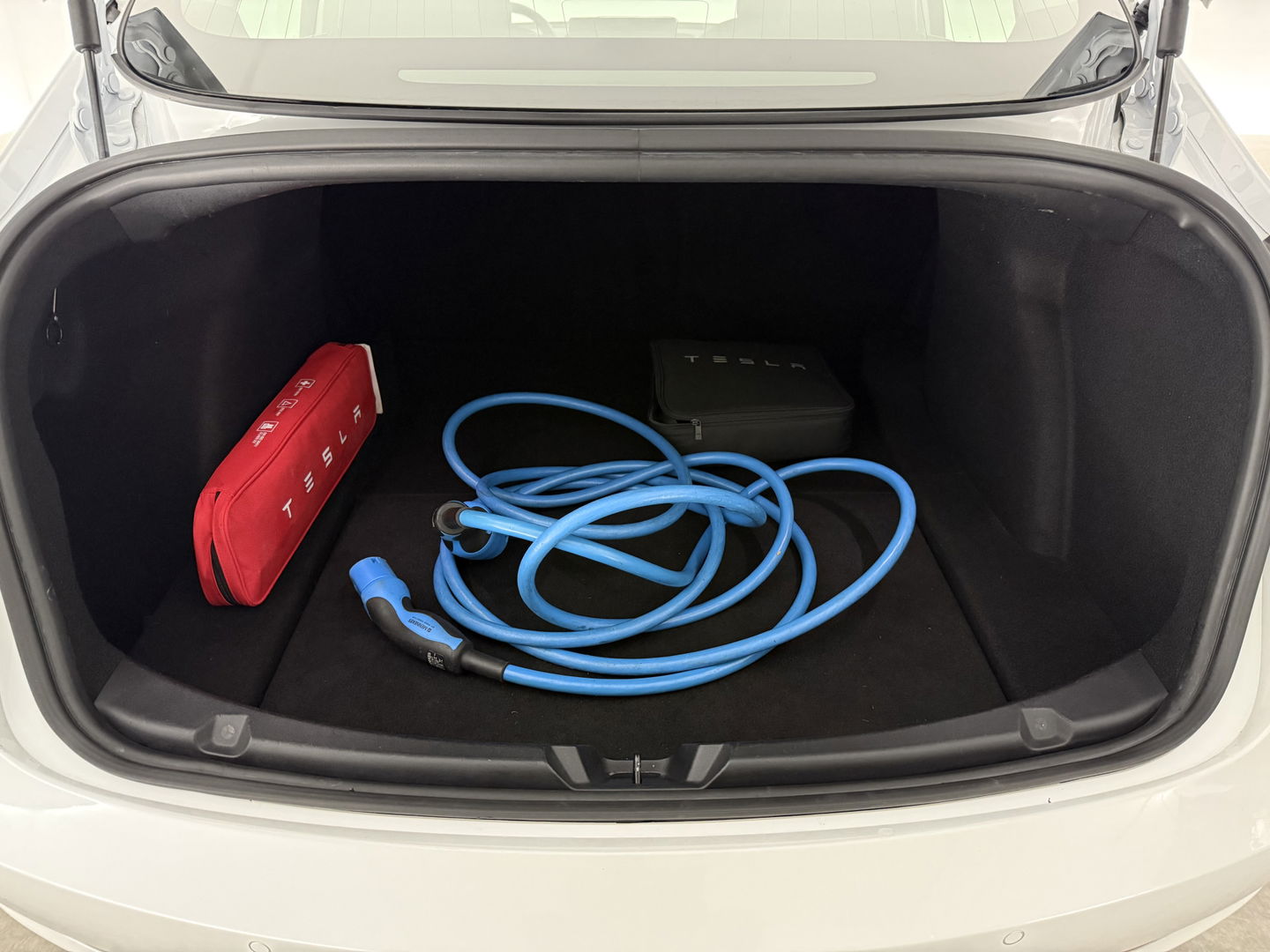 Tesla Model 3 Standard RWD Plus 238PK 60 kWh | Pano | Memory | Virtual | Adaptive Cruise | Keyless | Camera | Leder | NAP