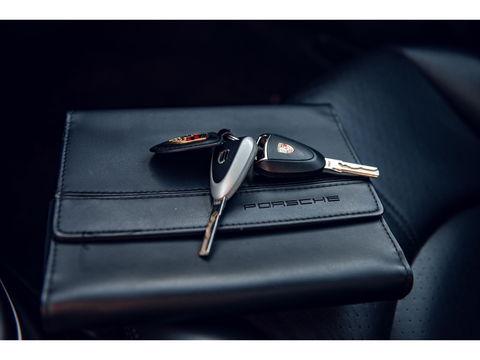 Porsche 911 997 3.8 Carrera 4S | YOUNGTIMER | CRUISE | LOBSTER VELGEN | PDC