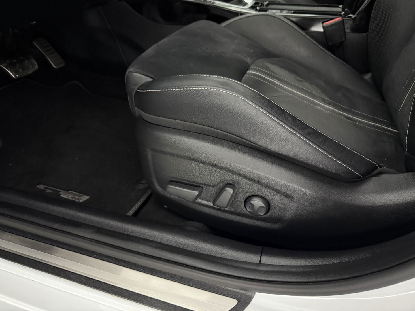 Kia ProCeed 1.4 T-GDI GT-PlusLine | Pano | Memory | JBL Audio | Virtual | Camera | Carplay | Stoel/Stuur verwarmd | NAP