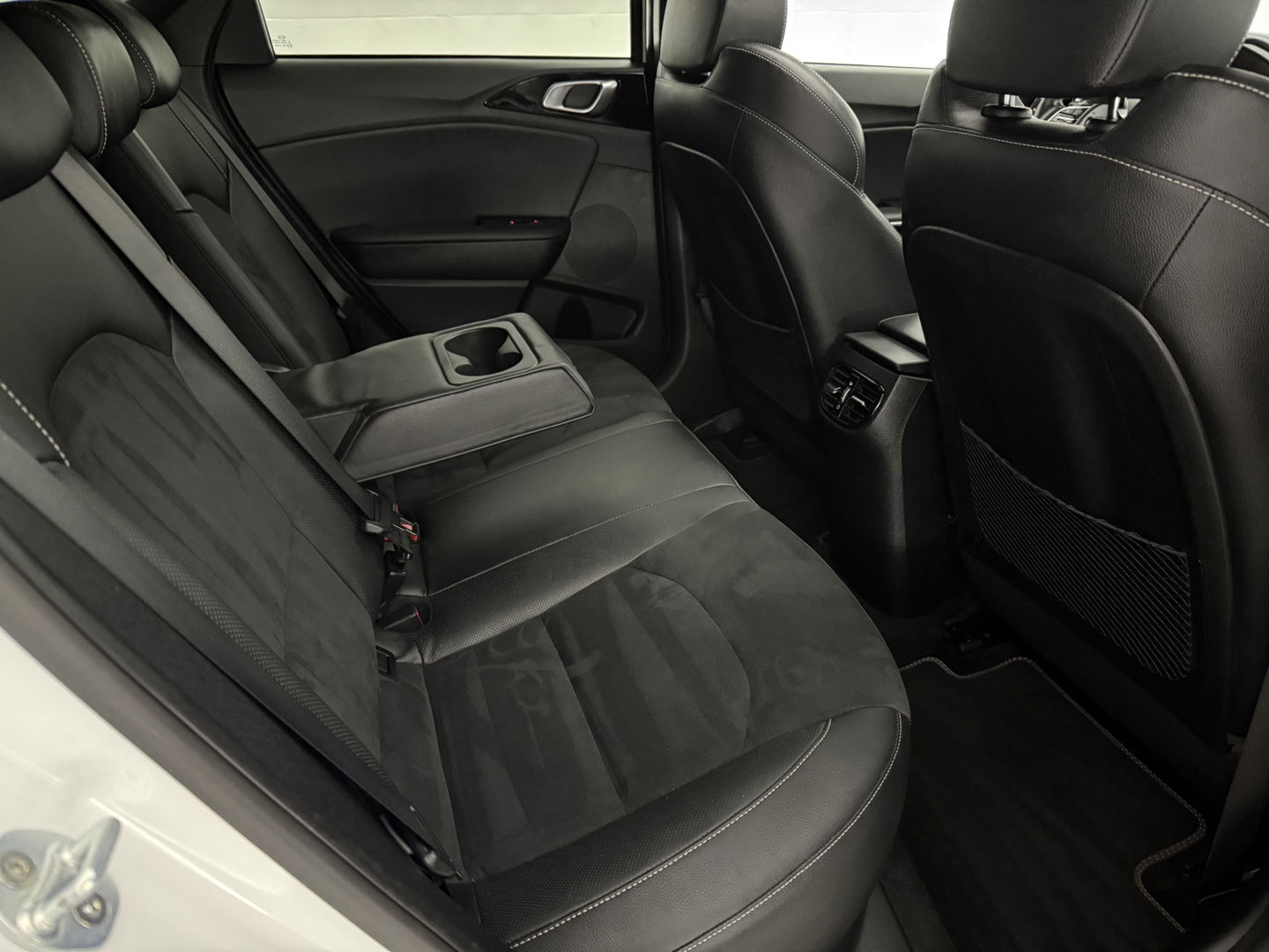 Kia ProCeed 1.4 T-GDI GT-PlusLine | Pano | Memory | JBL Audio | Virtual | Camera | Carplay | Stoel/Stuur verwarmd | NAP