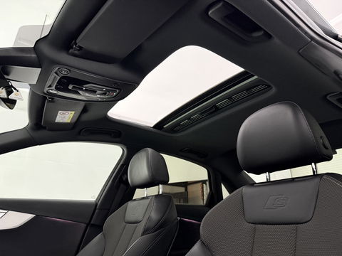 Audi A4 35 TFSI 150PK S-line | Pano | Virtual | Sfeerverl. | Carplay | Trekh. | Keyless | NAP