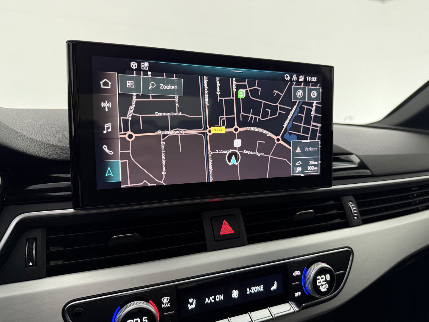Audi A4 35 TFSI 150PK S-line | Pano | Virtual | Sfeerverl. | Carplay | Trekh. | Keyless | NAP