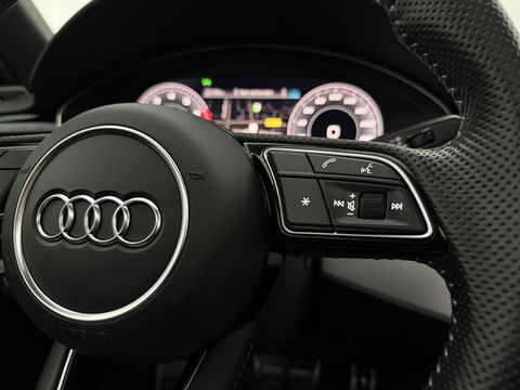 Audi A4 35 TFSI 150PK S-line | Pano | Virtual | Sfeerverl. | Carplay | Trekh. | Keyless | NAP