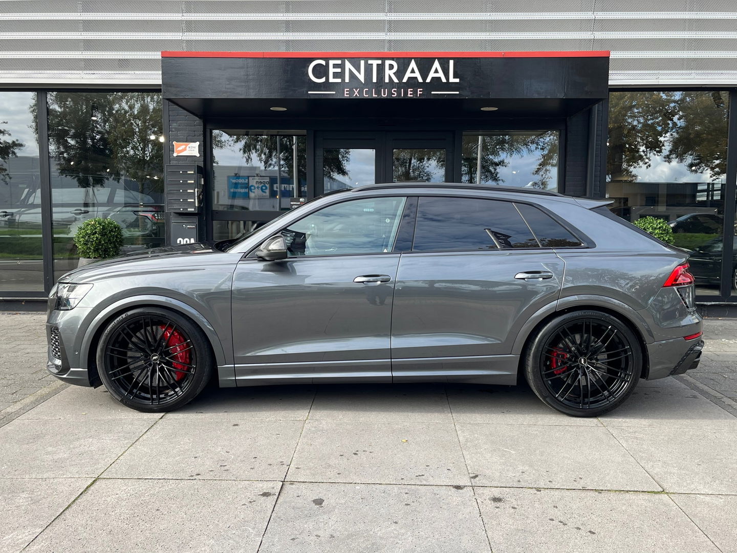 Audi RSQ8 4.0 TFSI Quattro|ABT|Pano|Keramisch|B&O|Carbon|Massage|Head-Up|Memory|Camera|Schaalstoelen|Leder|Keyless|Luchtvering