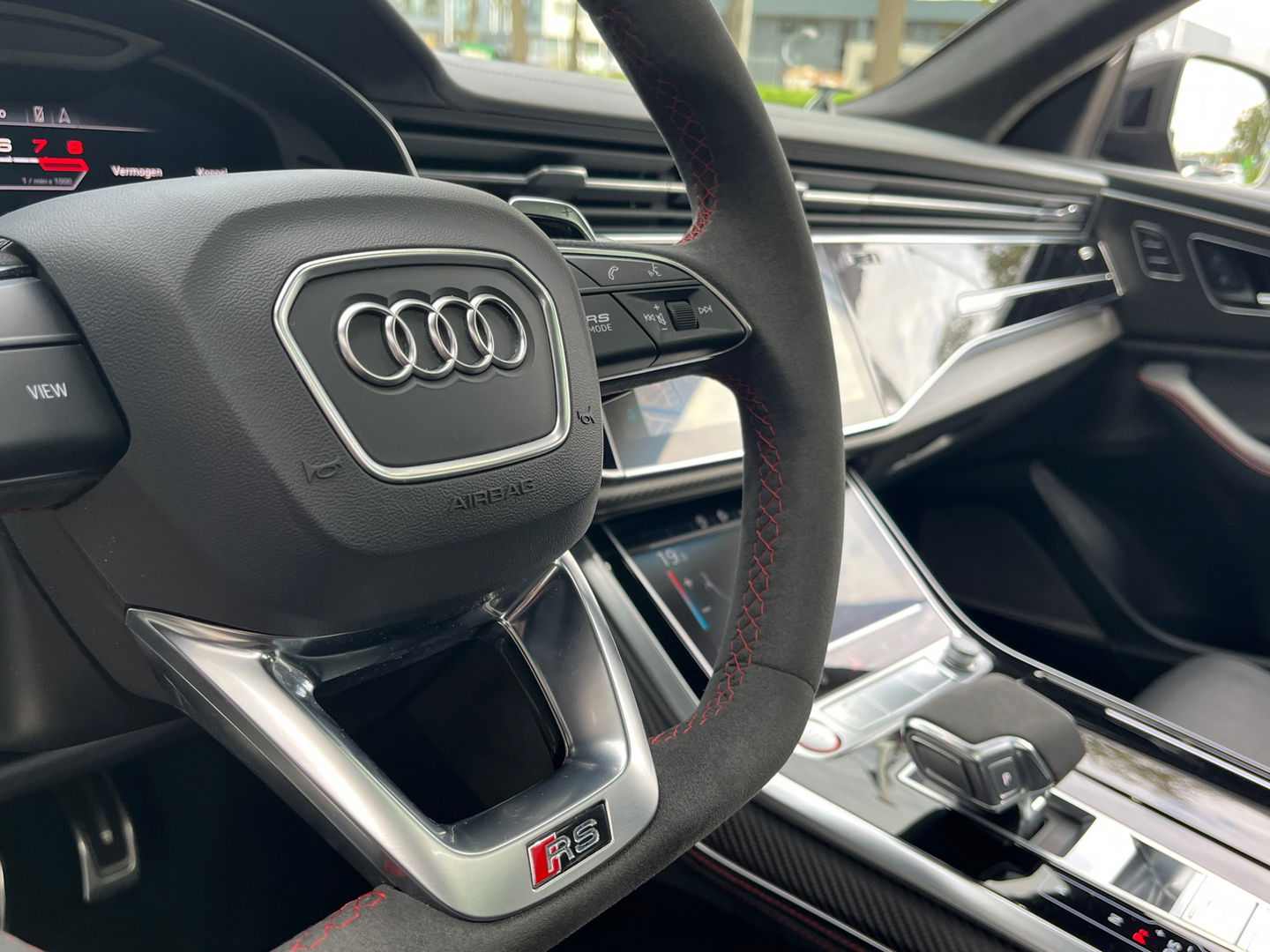 Audi RSQ8 4.0 TFSI Quattro|ABT|Pano|Keramisch|B&O|Carbon|Massage|Head-Up|Memory|Camera|Schaalstoelen|Leder|Keyless|Luchtvering