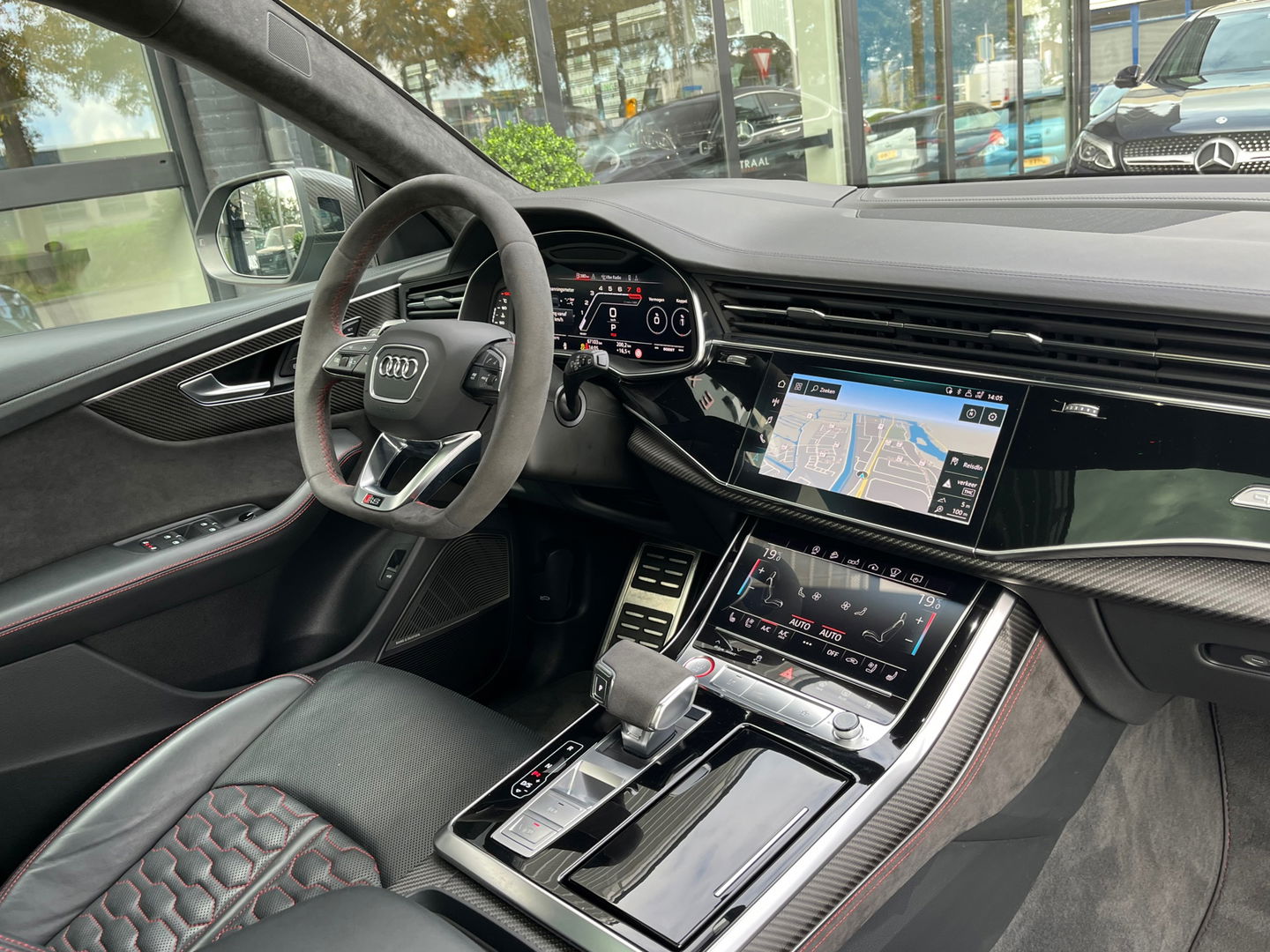 Audi RSQ8 4.0 TFSI Quattro|ABT|Pano|Keramisch|B&O|Carbon|Massage|Head-Up|Memory|Camera|Schaalstoelen|Leder|Keyless|Luchtvering