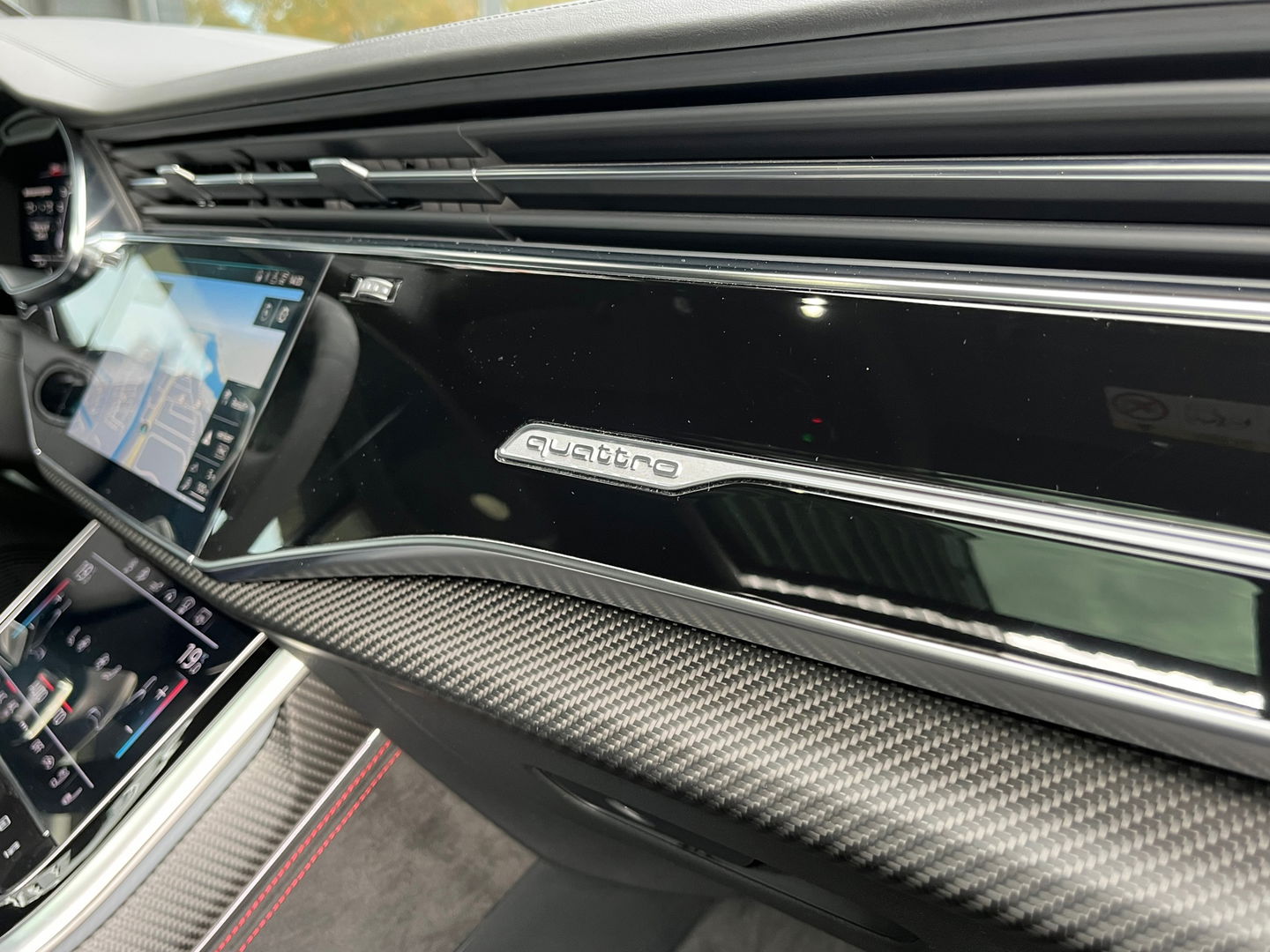 Audi RSQ8 4.0 TFSI Quattro|ABT|Pano|Keramisch|B&O|Carbon|Massage|Head-Up|Memory|Camera|Schaalstoelen|Leder|Keyless|Luchtvering