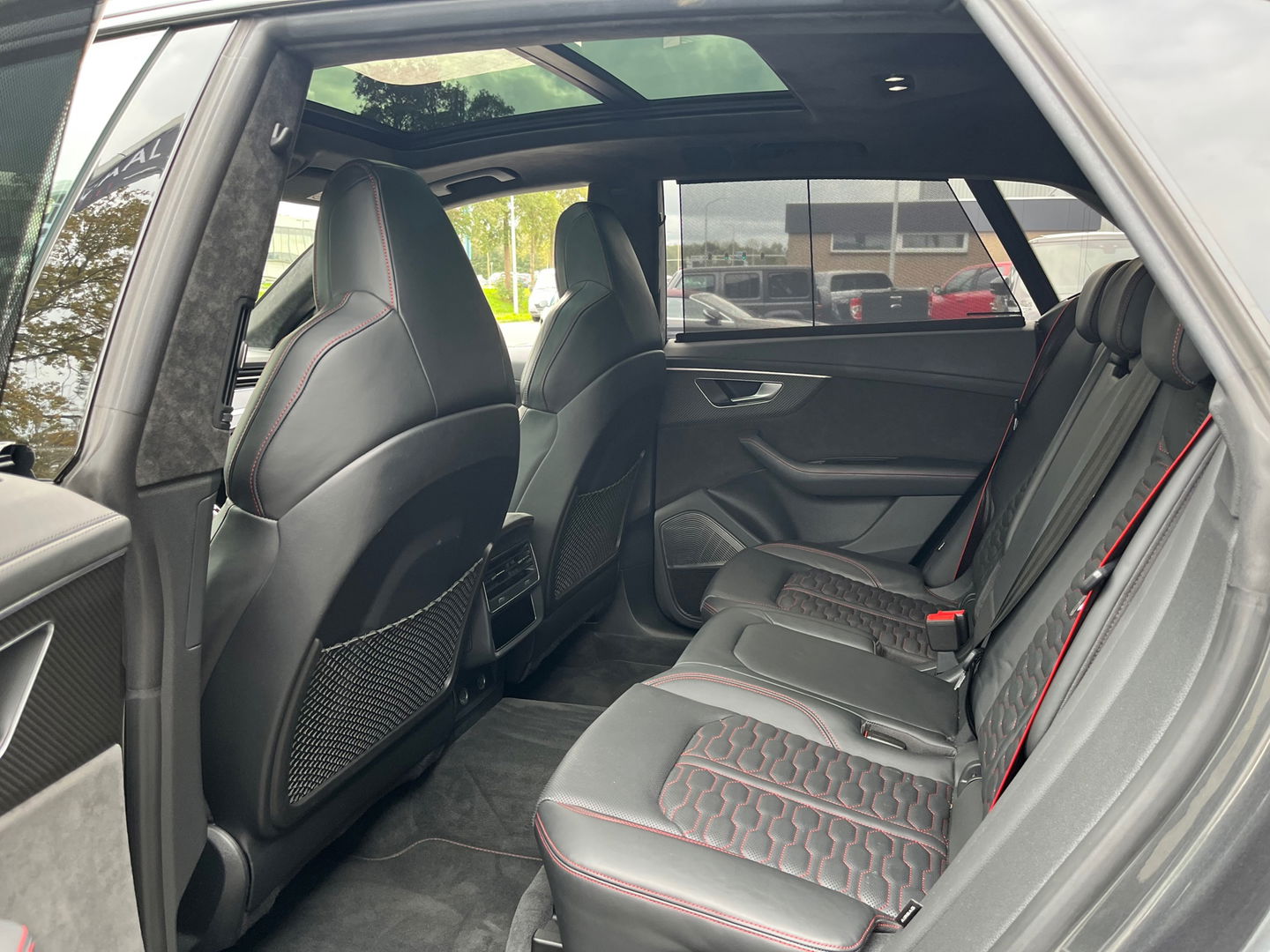 Audi RSQ8 4.0 TFSI Quattro|ABT|Pano|Keramisch|B&O|Carbon|Massage|Head-Up|Memory|Camera|Schaalstoelen|Leder|Keyless|Luchtvering