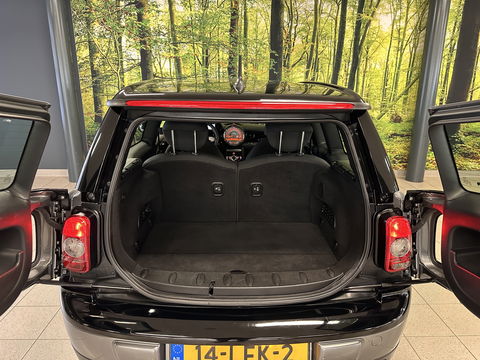 MINI Clubman 1.6 Cooper 3+1 Business Line | Origineel Nederlands | Cruise Control | Parkeersensoren Achter | 16" Lichtmetaal | Airconditioning | Centrale Deurvergrendeling |
