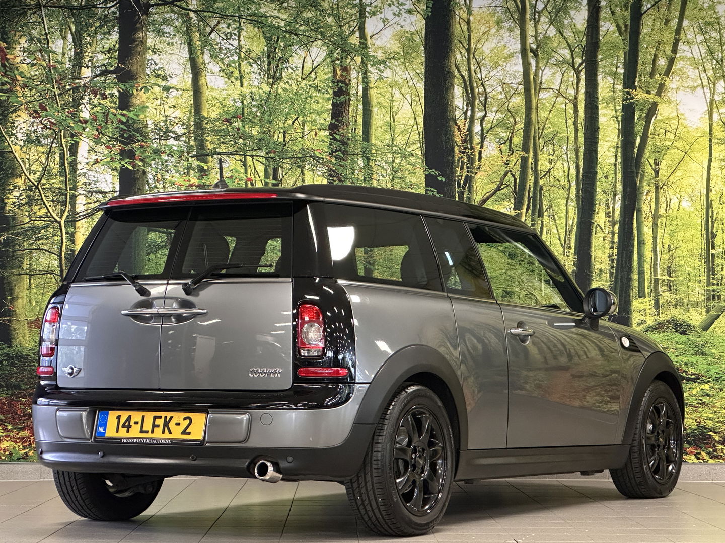 MINI Clubman 1.6 Cooper 3+1 Business Line | Origineel Nederlands | Cruise Control | Parkeersensoren Achter | 16" Lichtmetaal | Airconditioning | Centrale Deurvergrendeling |