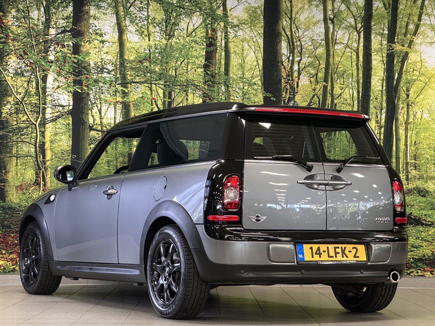 MINI Clubman 1.6 Cooper 3+1 Business Line | Origineel Nederlands | Cruise Control | Parkeersensoren Achter | 16" Lichtmetaal | Airconditioning | Centrale Deurvergrendeling |
