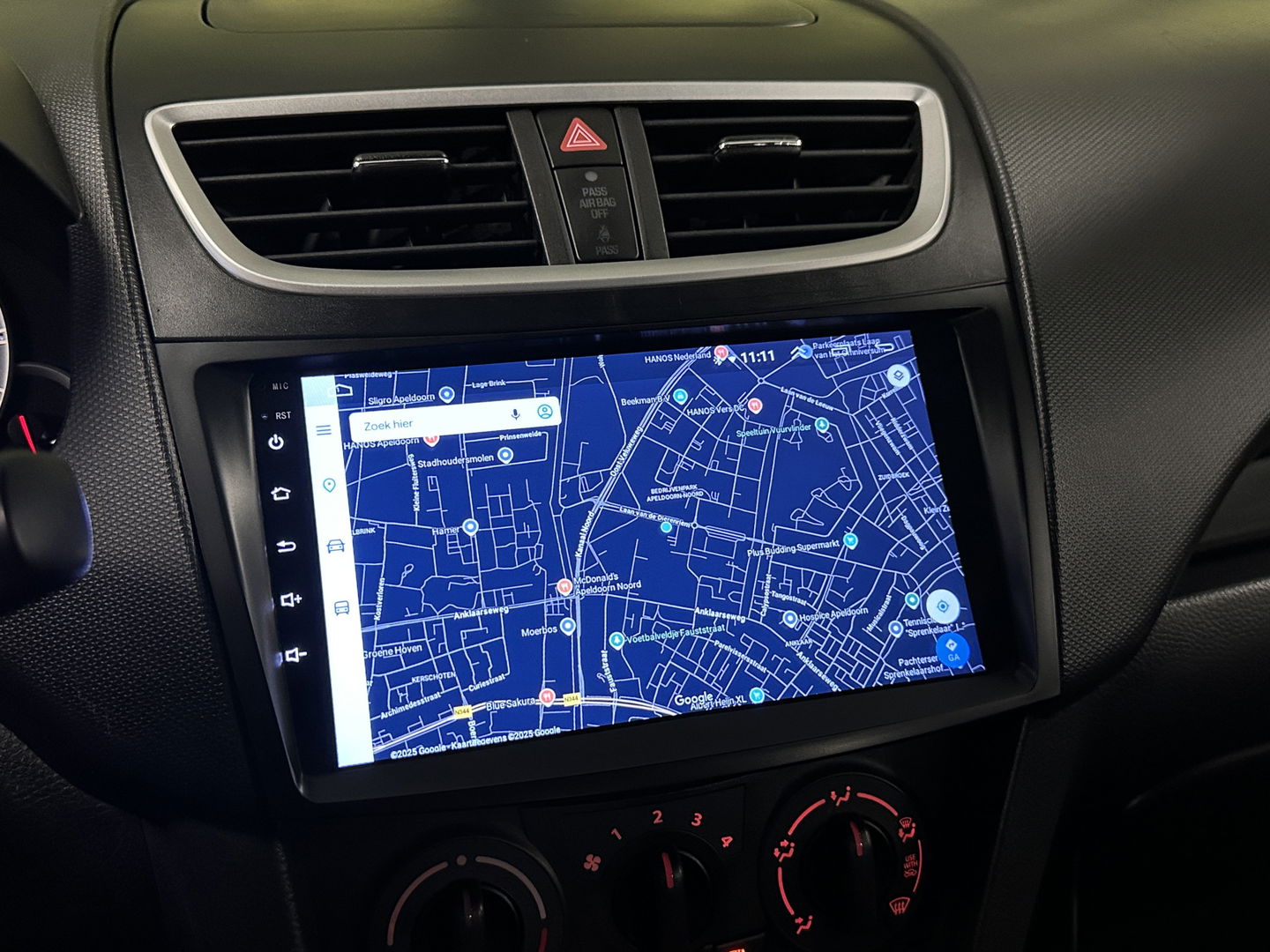 Suzuki Swift 1.2 Bandit EASSS | Origineel Nederlands! | Cruise Control | Airconditioning | Stoelverwarming | 16" Lichtmetaal | Bluetooth | Navigatie |