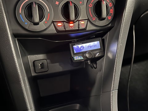 Suzuki Swift 1.2 Bandit EASSS | Origineel Nederlands! | Cruise Control | Airconditioning | Stoelverwarming | 16" Lichtmetaal | Bluetooth | Navigatie |