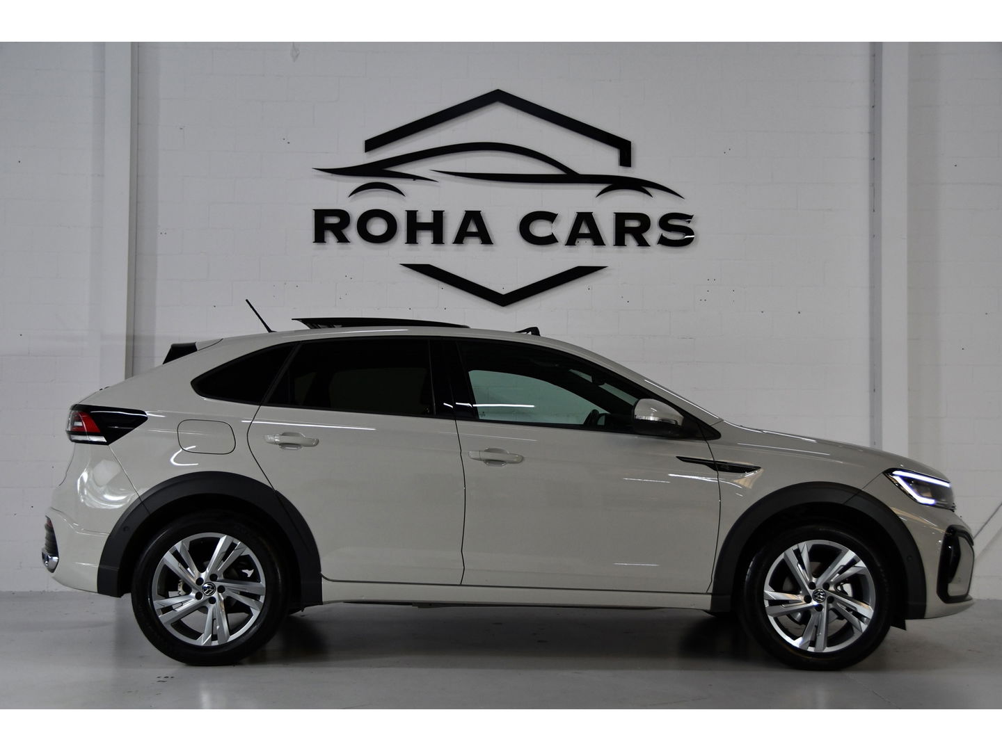 Volkswagen Taigo 1.0 TSI R-Line Business Pano/Aut/Side-assist