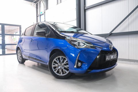Toyota Yaris 1.5 VVT-i Bi-Tone | Camera | Dealer oh | 1e eig | Trekhaak | NL auto NAP | rijklaarprijs | 112 pk | Lane assist | Cruise |