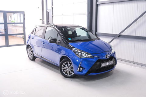 Toyota Yaris 1.5 VVT-i Bi-Tone | Camera | Dealer oh | 1e eig | Trekhaak | NL auto NAP | rijklaarprijs | 112 pk | Lane assist | Cruise |