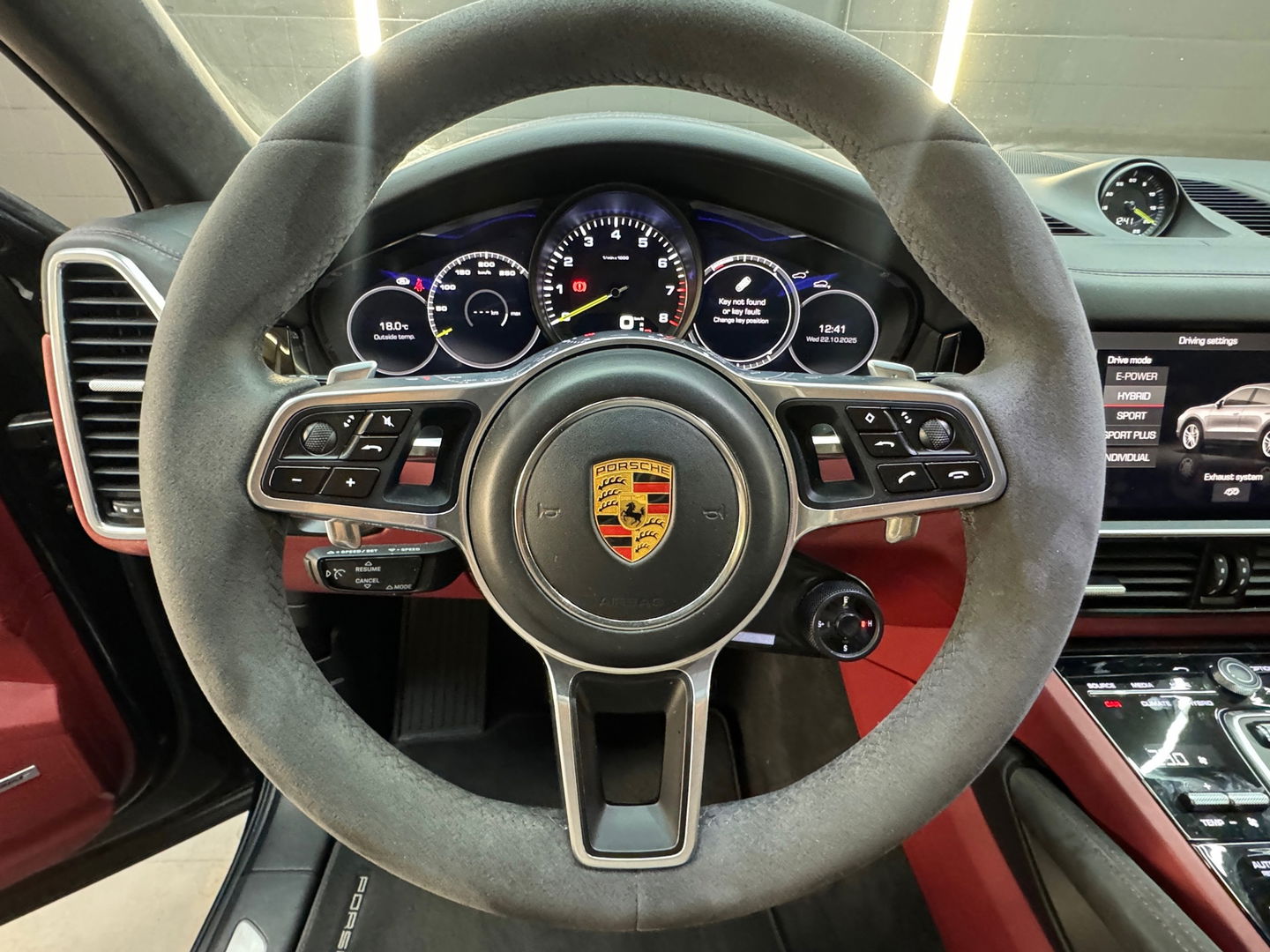 Porsche Cayenne Coupé 3.0 E-Hybrid Pano|Sportdesign|BOSE|VOL