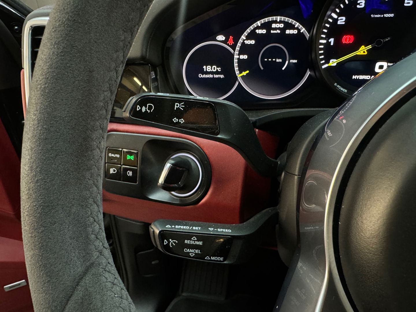 Porsche Cayenne Coupé 3.0 E-Hybrid Pano|Sportdesign|BOSE|VOL