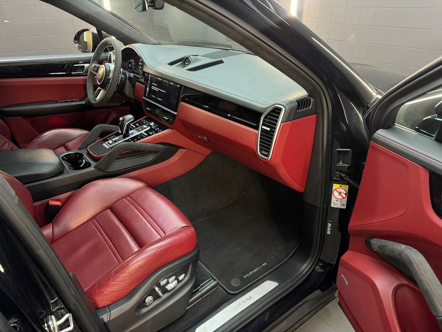 Porsche Cayenne Coupé 3.0 E-Hybrid Pano|Sportdesign|BOSE|VOL