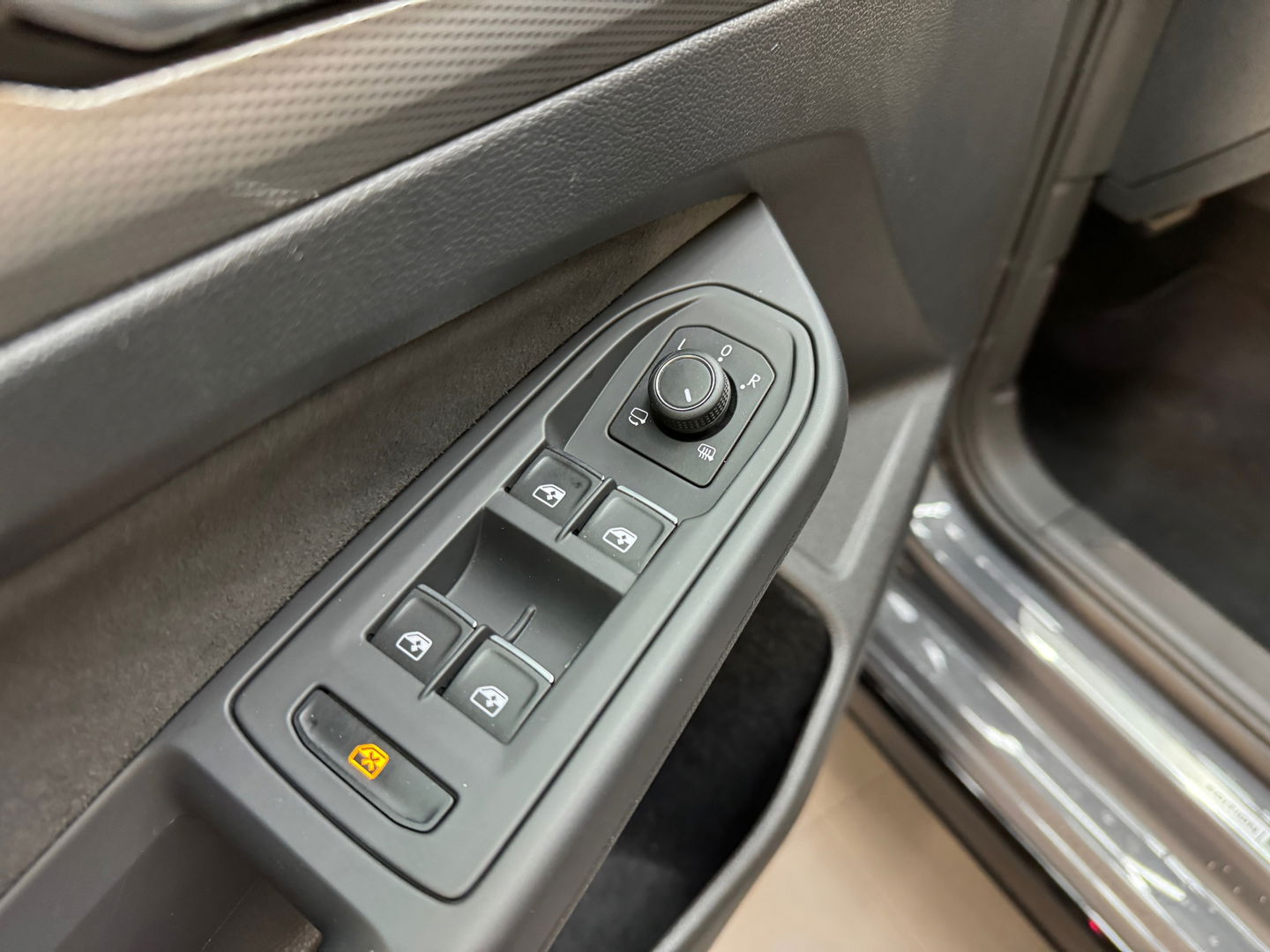 Volkswagen Golf 8.5 1.5 eTSI Life Edition Pano|Key|HuD|Memory