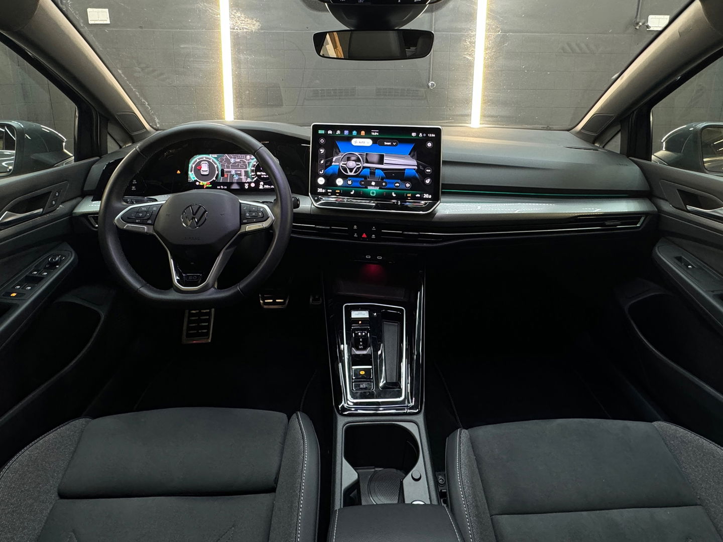 Volkswagen Golf 8.5 1.5 eTSI Life Edition Pano|Key|HuD|Memory