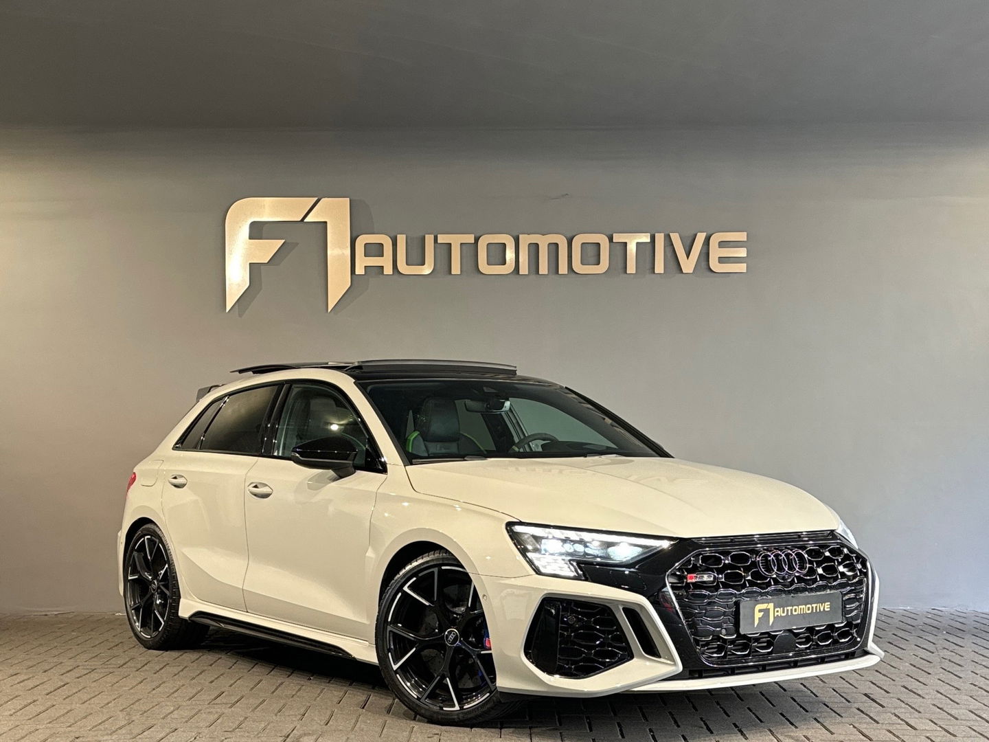 Audi RS3 Sportback 2.5 TFSI quattro Pano|Ceramic|HuD|B&O|VOL