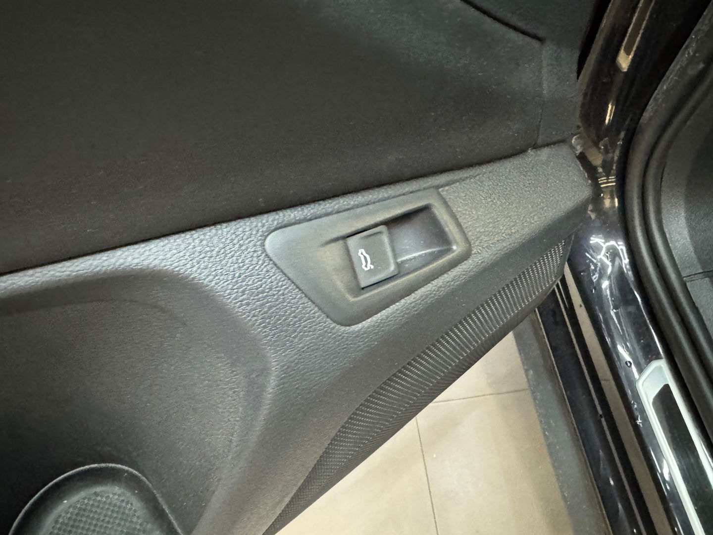 Volkswagen T-Roc 1.5 TSI R-Line Pano|IQ|Keyless|Massage|Camera