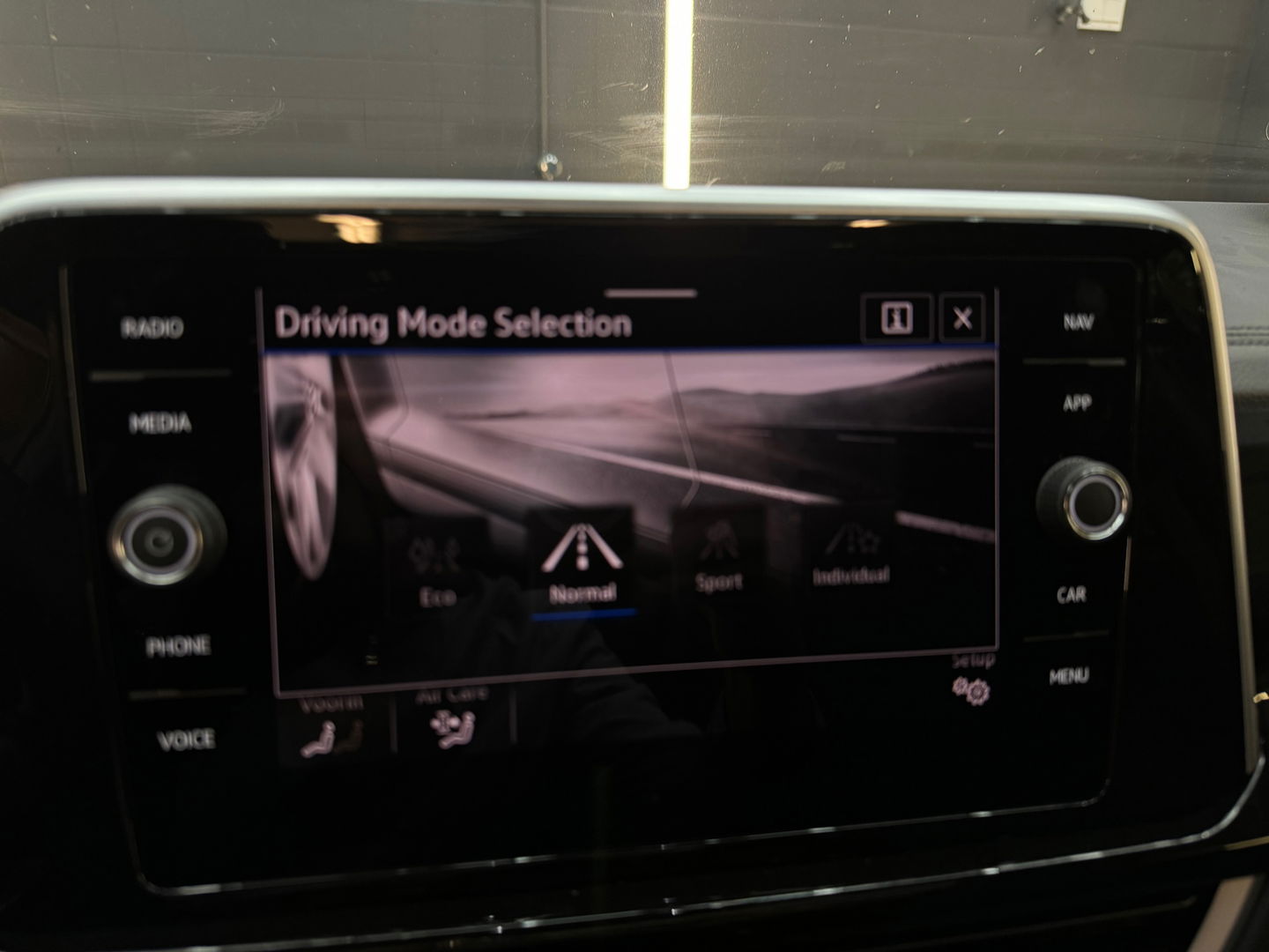 Volkswagen T-Roc 1.5 TSI R-Line Pano|IQ|Keyless|Massage|Camera