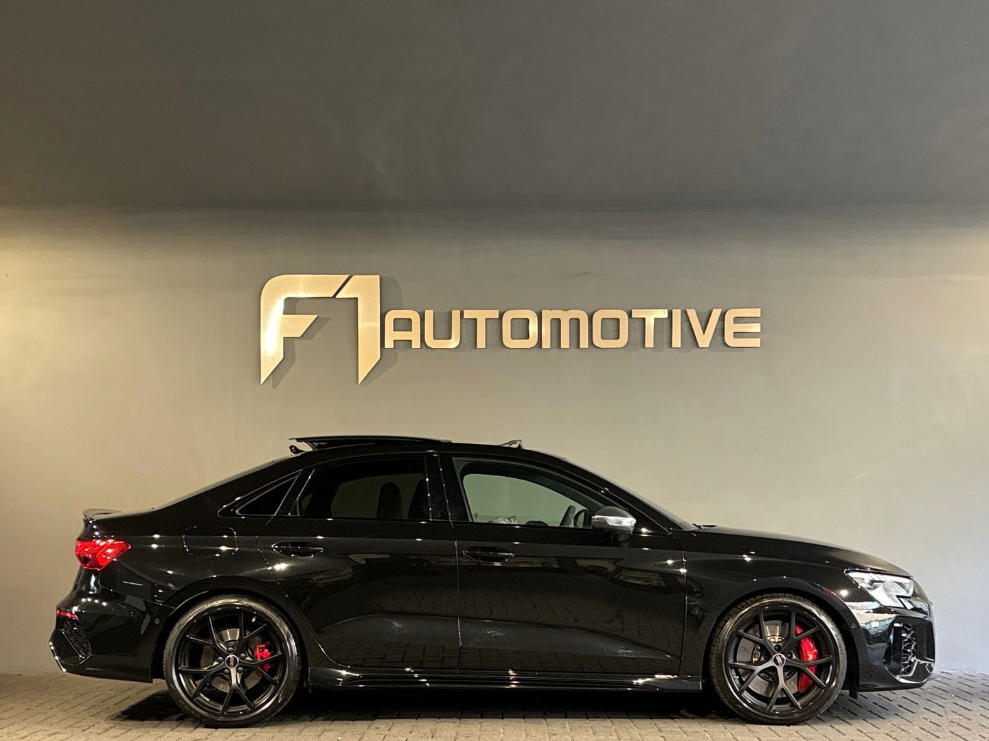 Audi RS3 Limousine 2.5 TFSI Quattro Pano|HuD|Massage|B&O|BTW