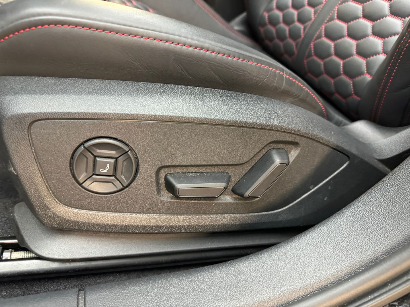 Audi RS3 Limousine 2.5 TFSI Quattro Pano|HuD|Massage|B&O|BTW