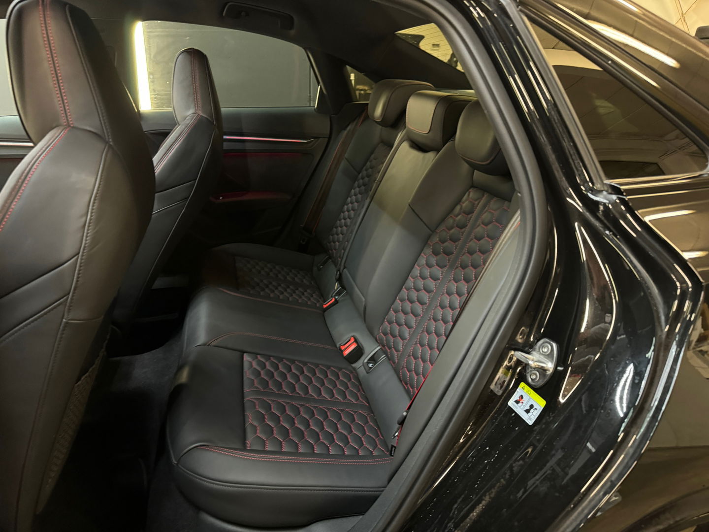 Audi RS3 Limousine 2.5 TFSI Quattro Pano|HuD|Massage|B&O|BTW