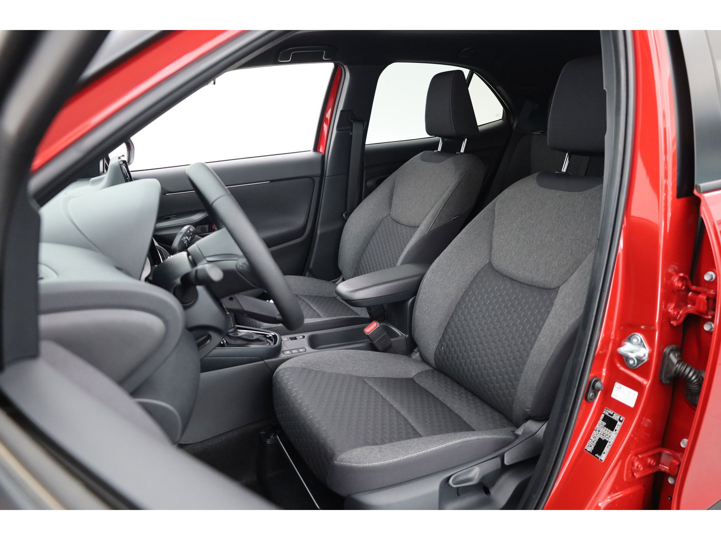 Toyota Yaris Cross 1.5 Hybrid Teamplayer 130pk | Winter pakket | Safety pakket | Navi | Adapt. Cruise | Camera | Keyless