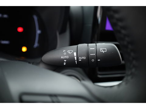 Toyota Yaris Cross 1.5 Hybrid 130 Teamplayer | Winter pakket | Safety pakket | Navi | Adapt. Cruise | Camera | Keyless