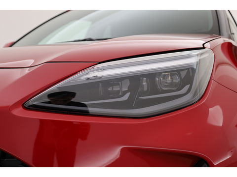 Toyota Yaris Cross 1.5 Hybrid Teamplayer 130pk | Winter pakket | Safety pakket | Navi | Adapt. Cruise | Camera | Keyless