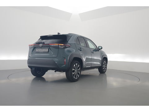 Toyota Yaris Cross 1.5 Hybrid 130 Teamplayer | Forest Green | Winter Pack | Safety Pack | Navi | Adapt. Cruise | Keyless | Camera