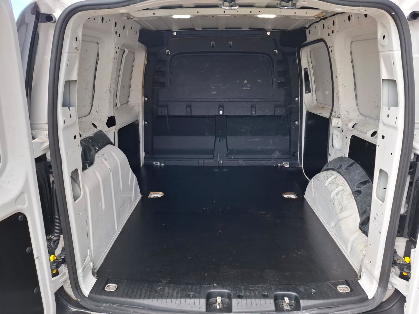 Volkswagen Caddy Cargo 2.0 TDI Comfort AIRCO / CRUISE CONTROLE / IMPERIAL / EURO 6 / CARPLAY