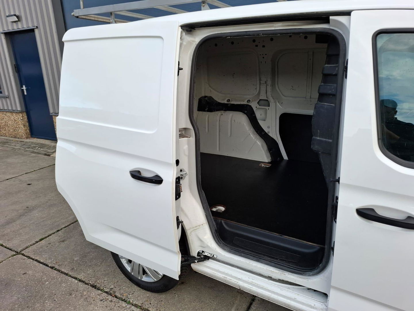 Volkswagen Caddy Cargo 2.0 TDI Comfort AIRCO / CRUISE CONTROLE / IMPERIAL / EURO 6 / CARPLAY