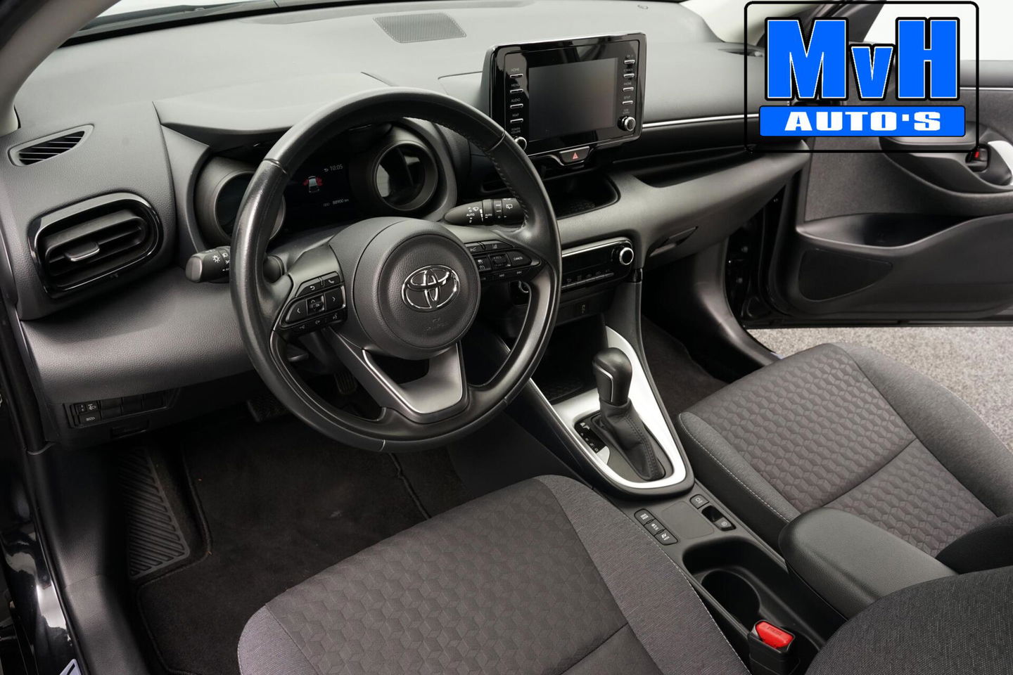 Toyota Yaris 1.5 Hybrid Business Plus|CAMERA|LED|CARPLAY|ACC