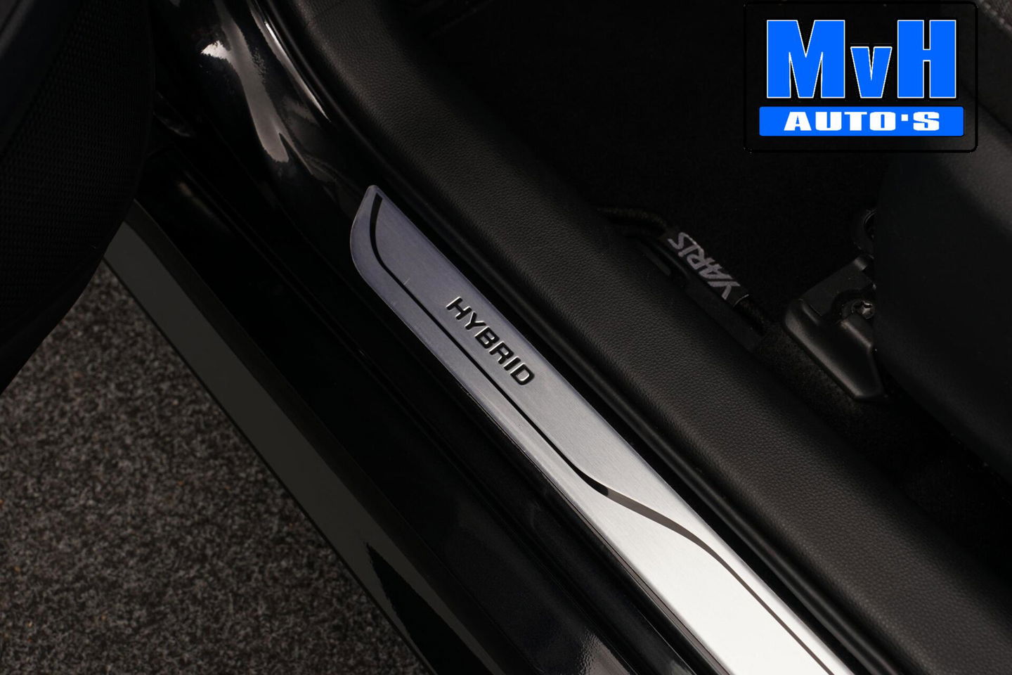 Toyota Yaris 1.5 Hybrid Business Plus|CAMERA|LED|CARPLAY|ACC